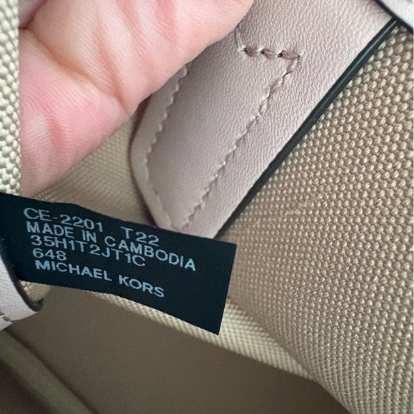 MICHAEL KORS Jodi small pink monograph tote - Picture 7 of 11